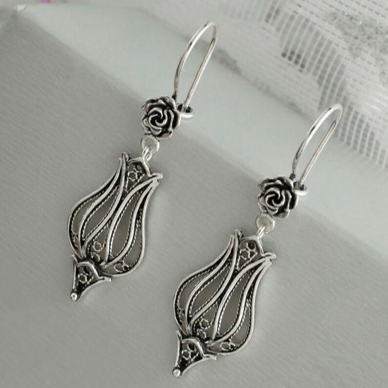 Vintage Dangling Blossom Silver Earrings