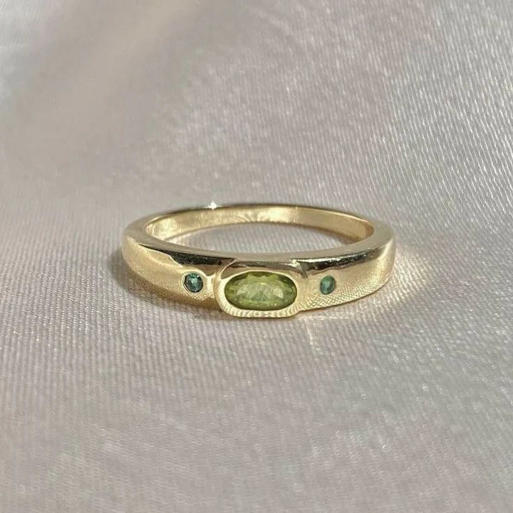 Inlaid Olive Glass Golden Ring