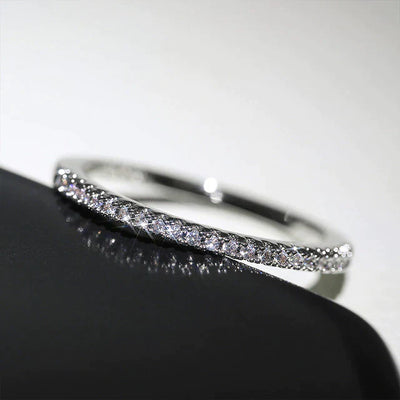 Minimalist Zirconia Ring in Gold and Silver