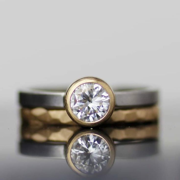 Vintage Rounded Exquisite Ring Set