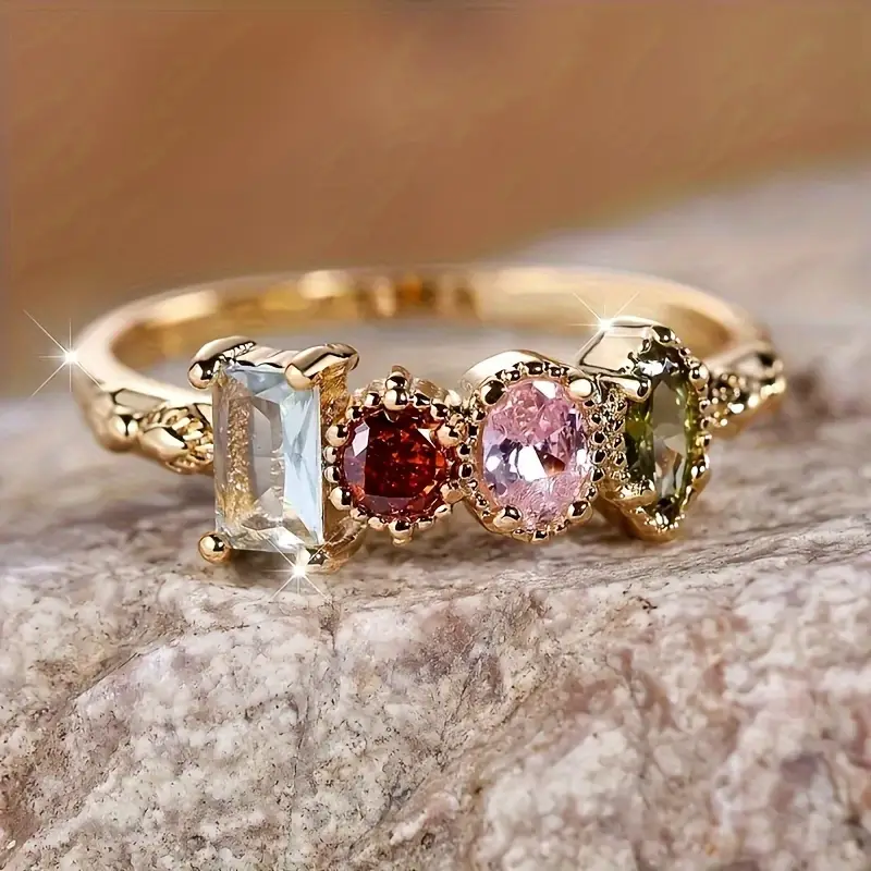 Vintage Floral Zirconia Gold Ring