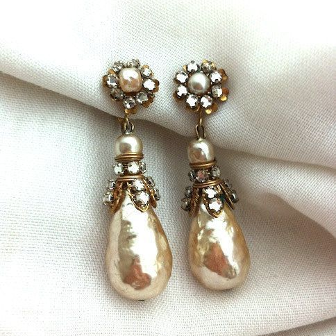 Vintage Pearl & Flower Earrings